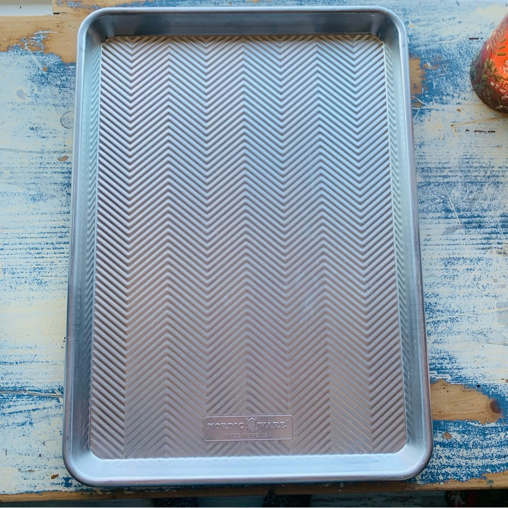 Nordic Ware Silver Herringbone Baking Tray